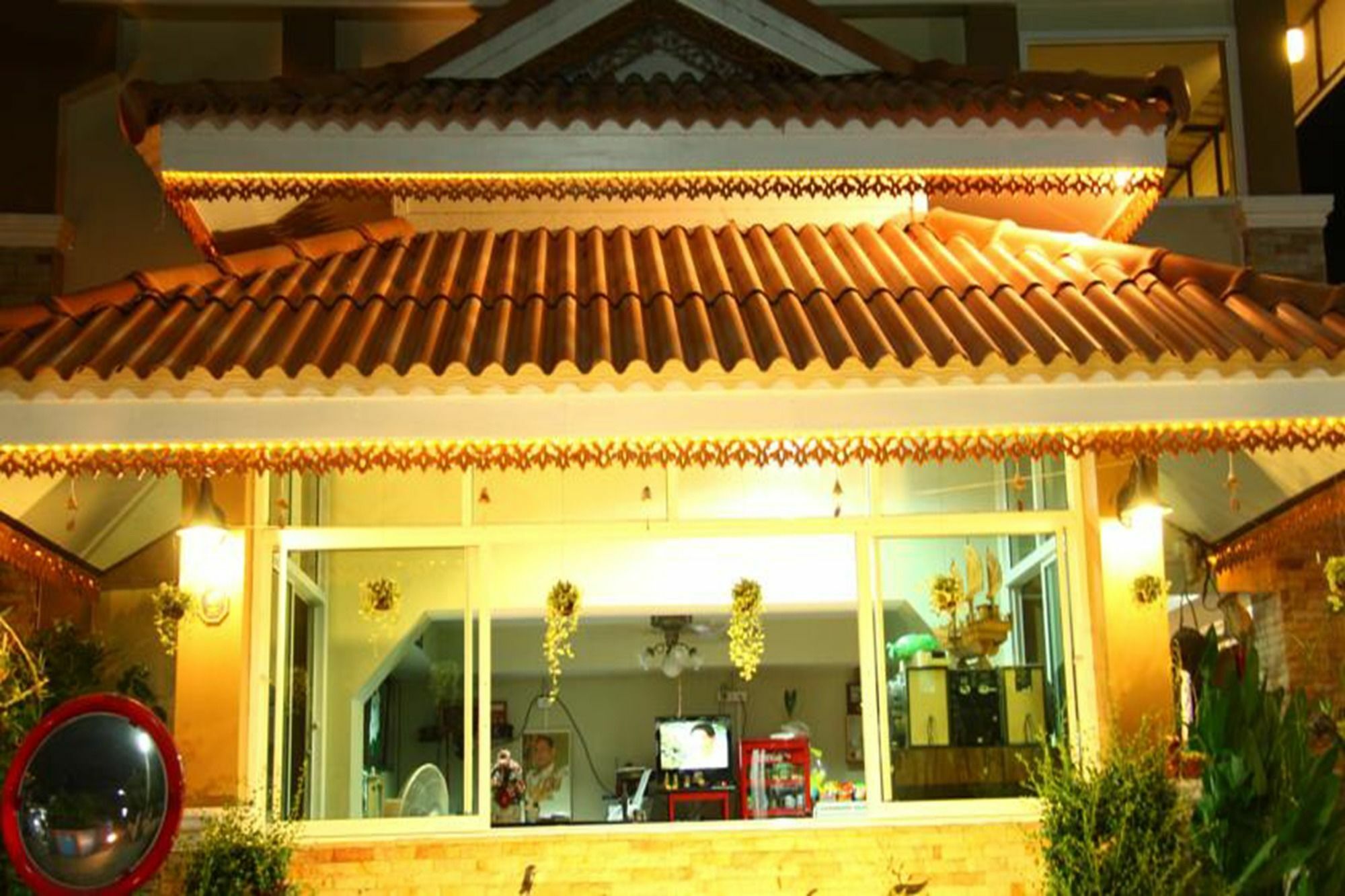 Nan Thara Place Esterno foto