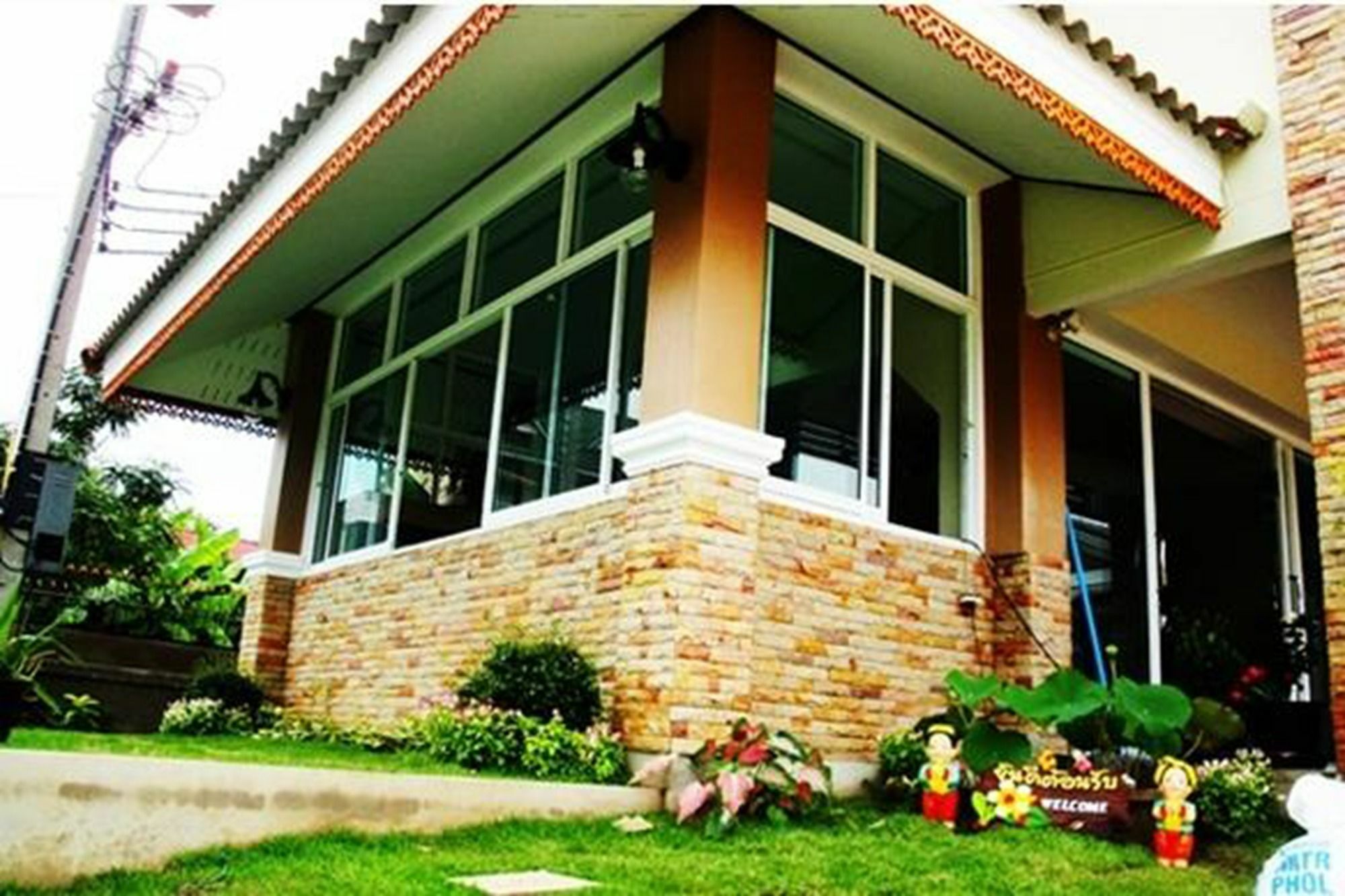 Nan Thara Place Esterno foto